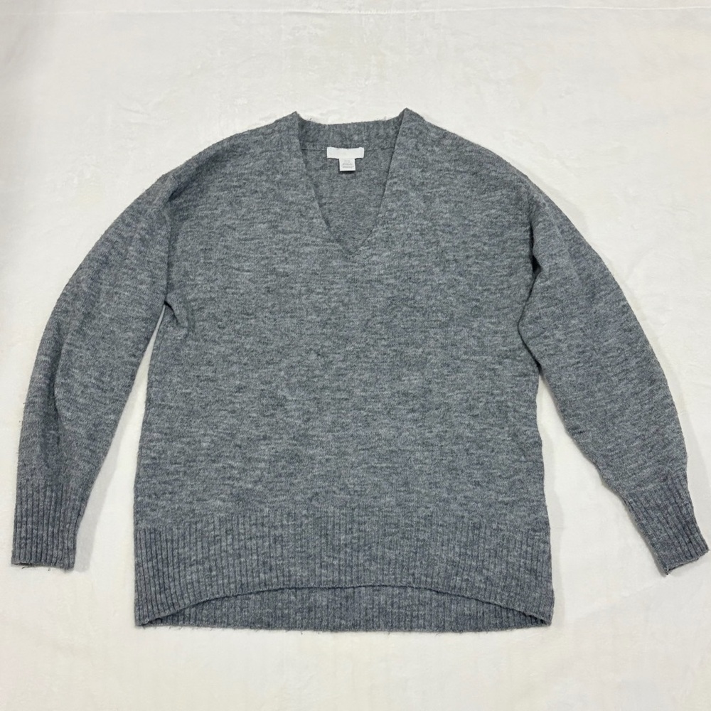 H&M Heather Gray Knit Top